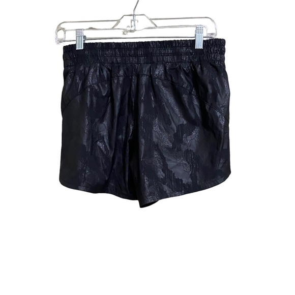 ATHLETA Sz Sm Run Racer Camo Short Shiny Black - Picture 3 of 6